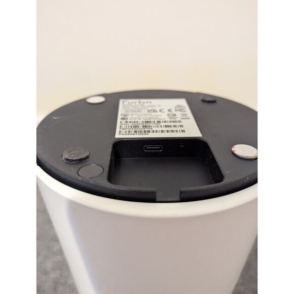 FURBO 2.5T Dog Cat Camera Treat Tosser Full 2-way HD Wifi Pet Cam No Power Cord - Picture 2 of 4